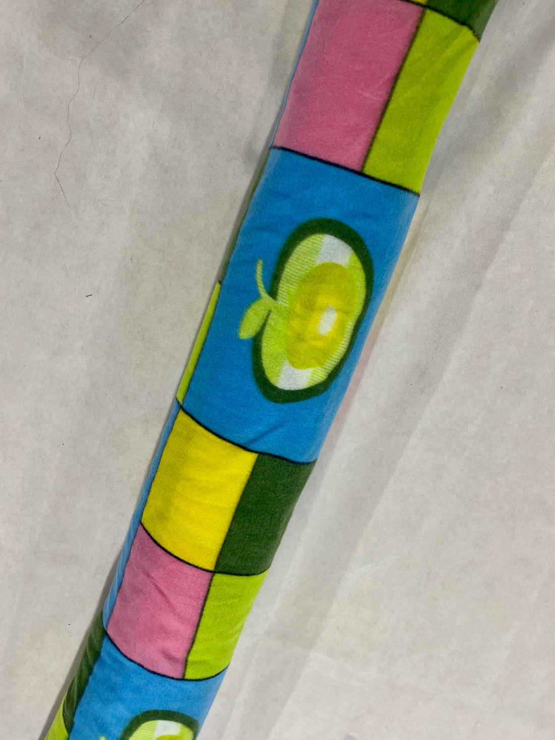 Apples on Technicolour