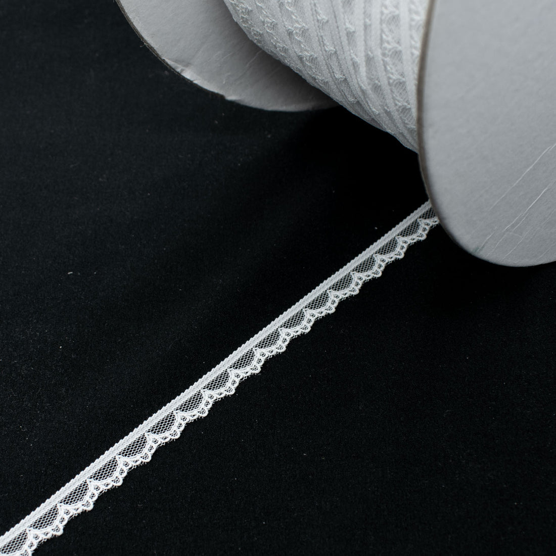 Mini Lace Trim 13mm White