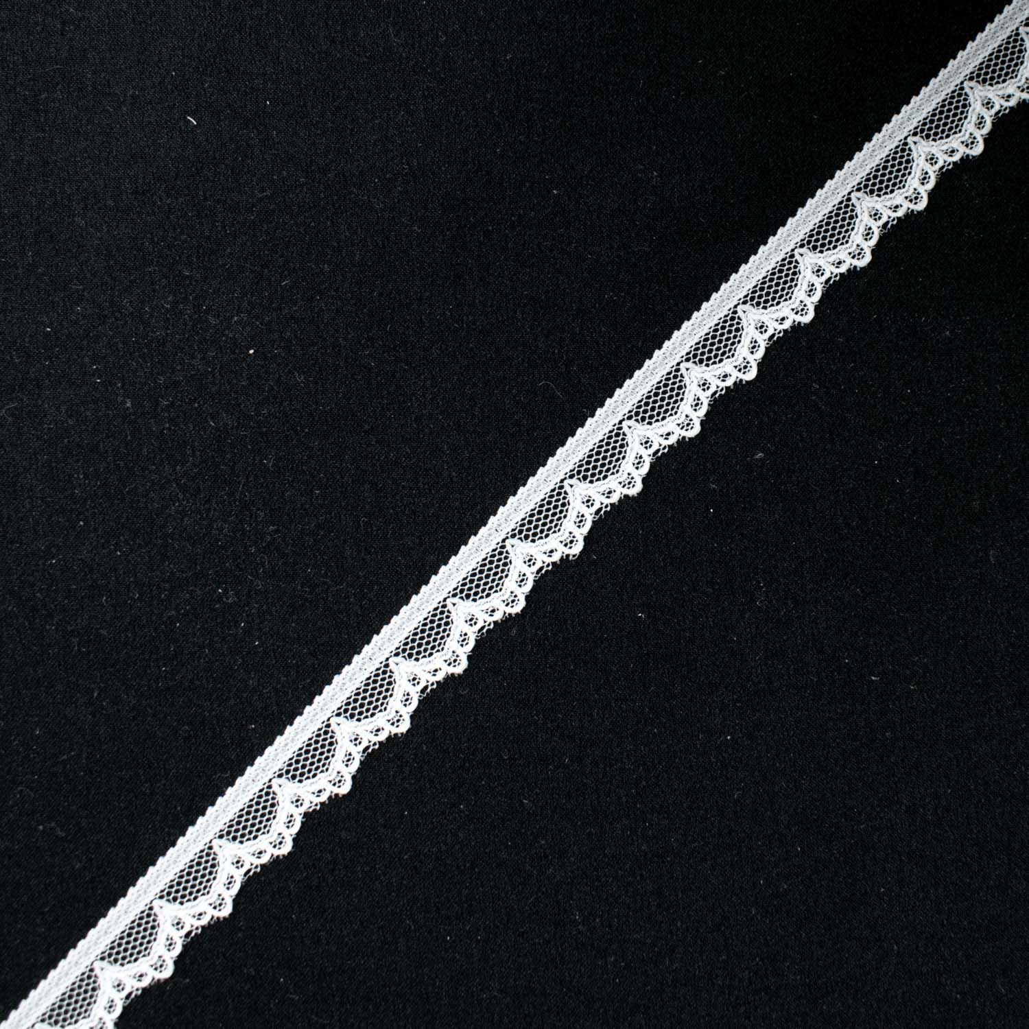 Mini Lace Trim 13mm White
