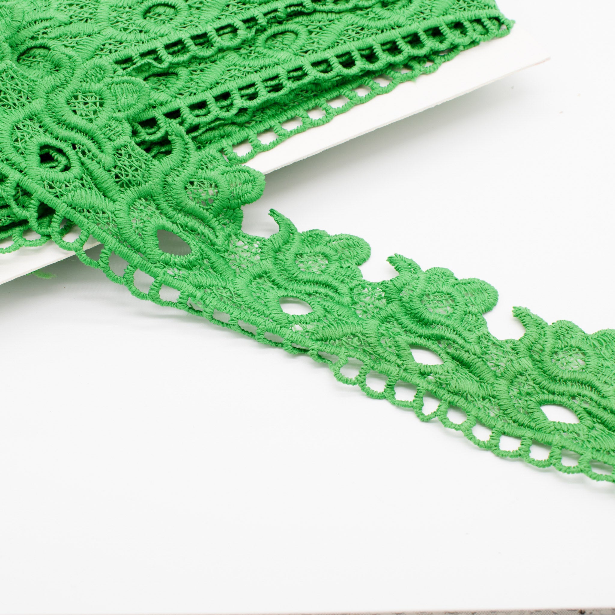 Lotus Guipure Lace Trim 6cm