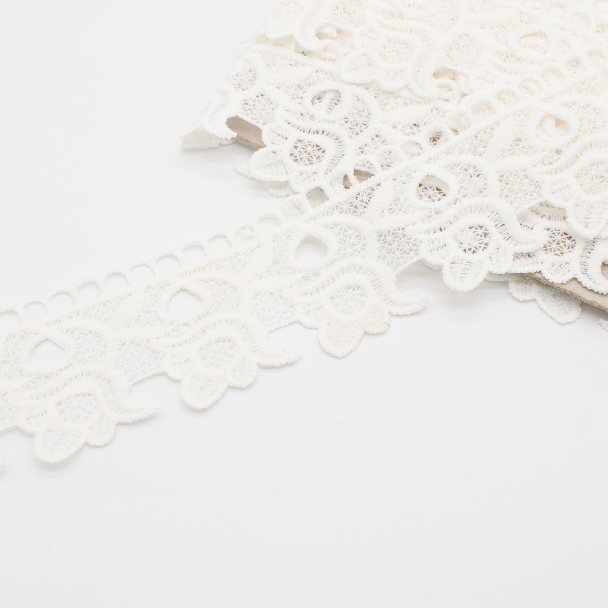 Lotus Guipure Lace Trim 6cm