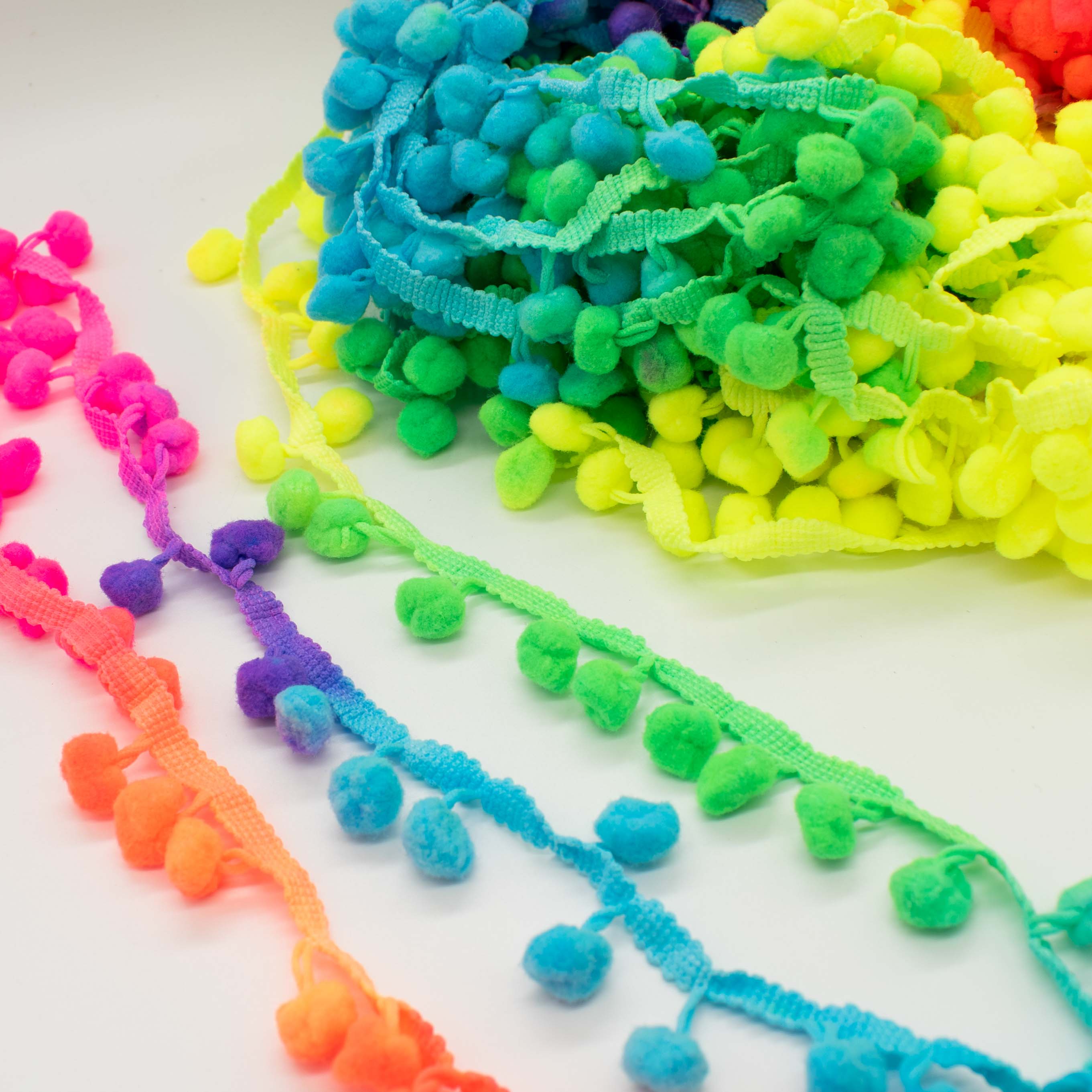 Pom Pom Fringe Tape