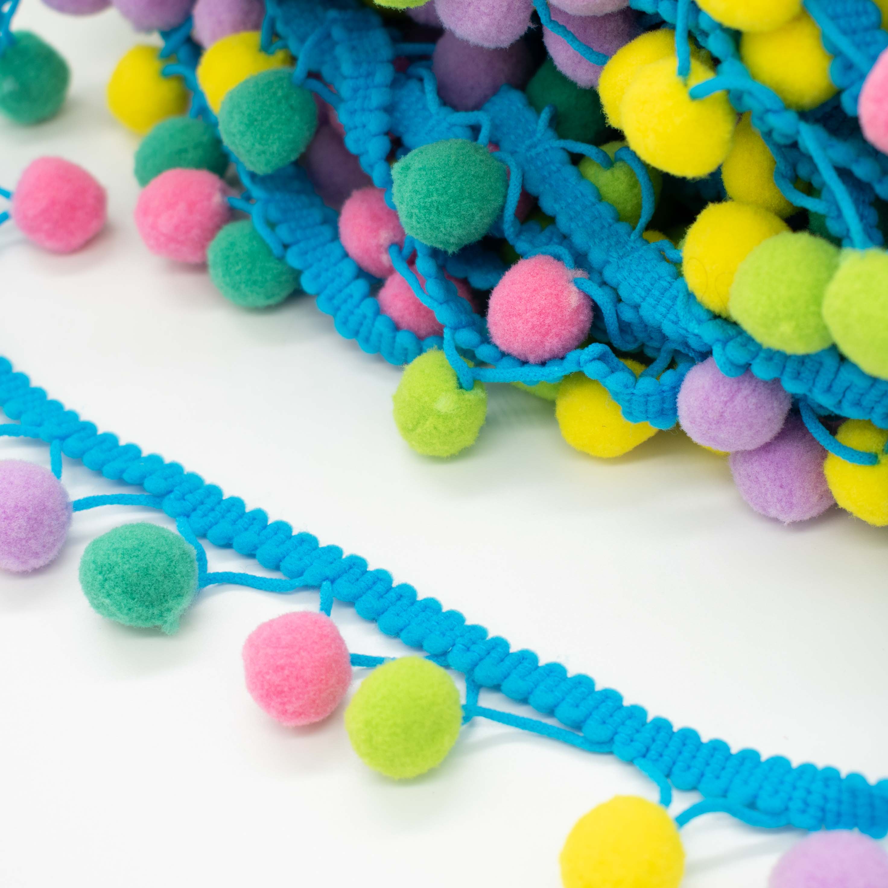 Pom Pom Fringe Tape