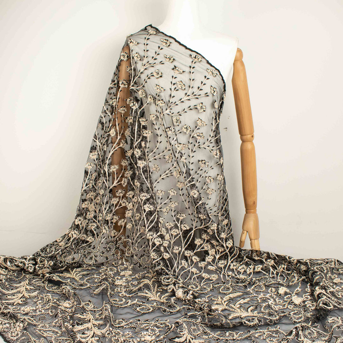 Seed Pearl Sequin Chantilly Lace Cream