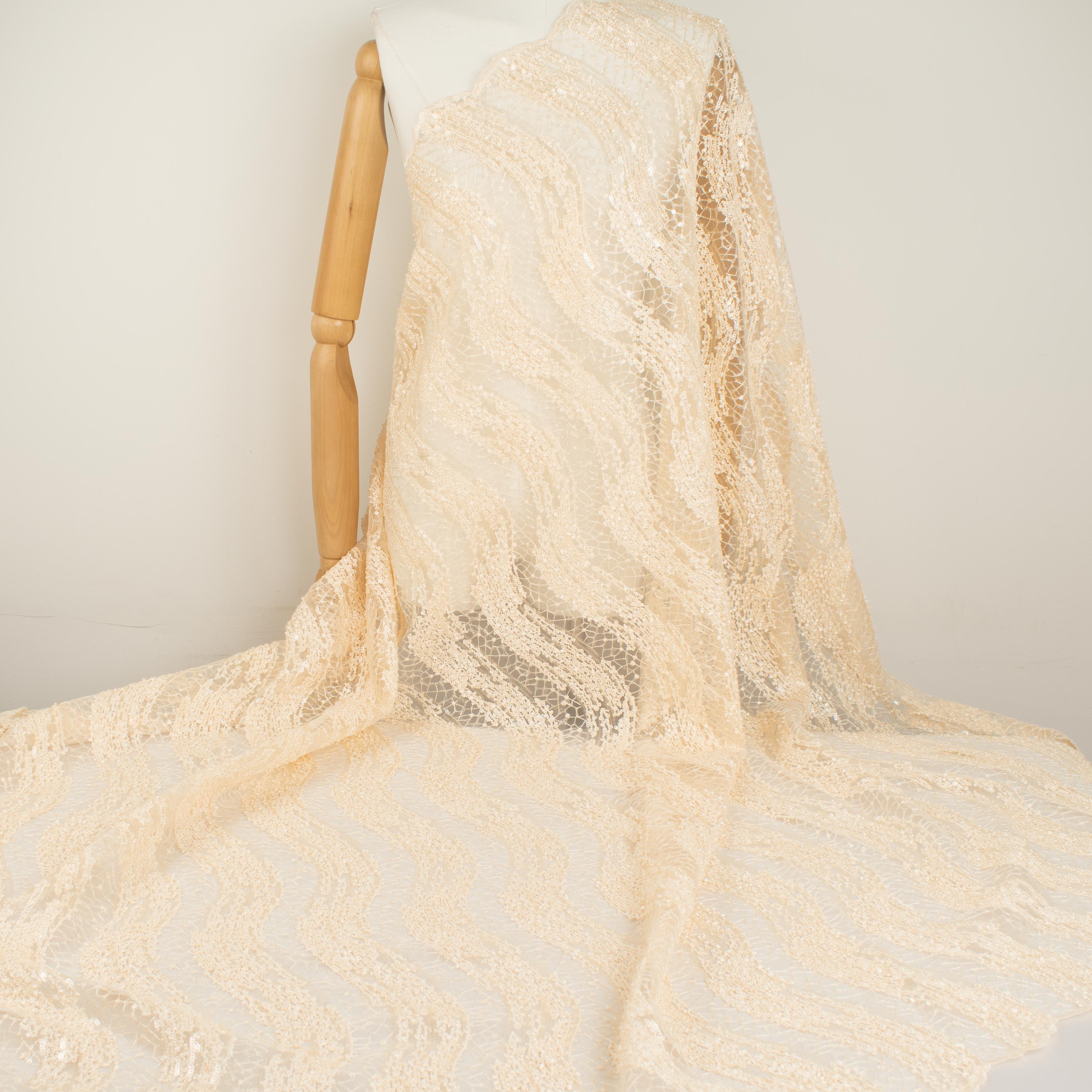 Sequin Boucle Lace Cream