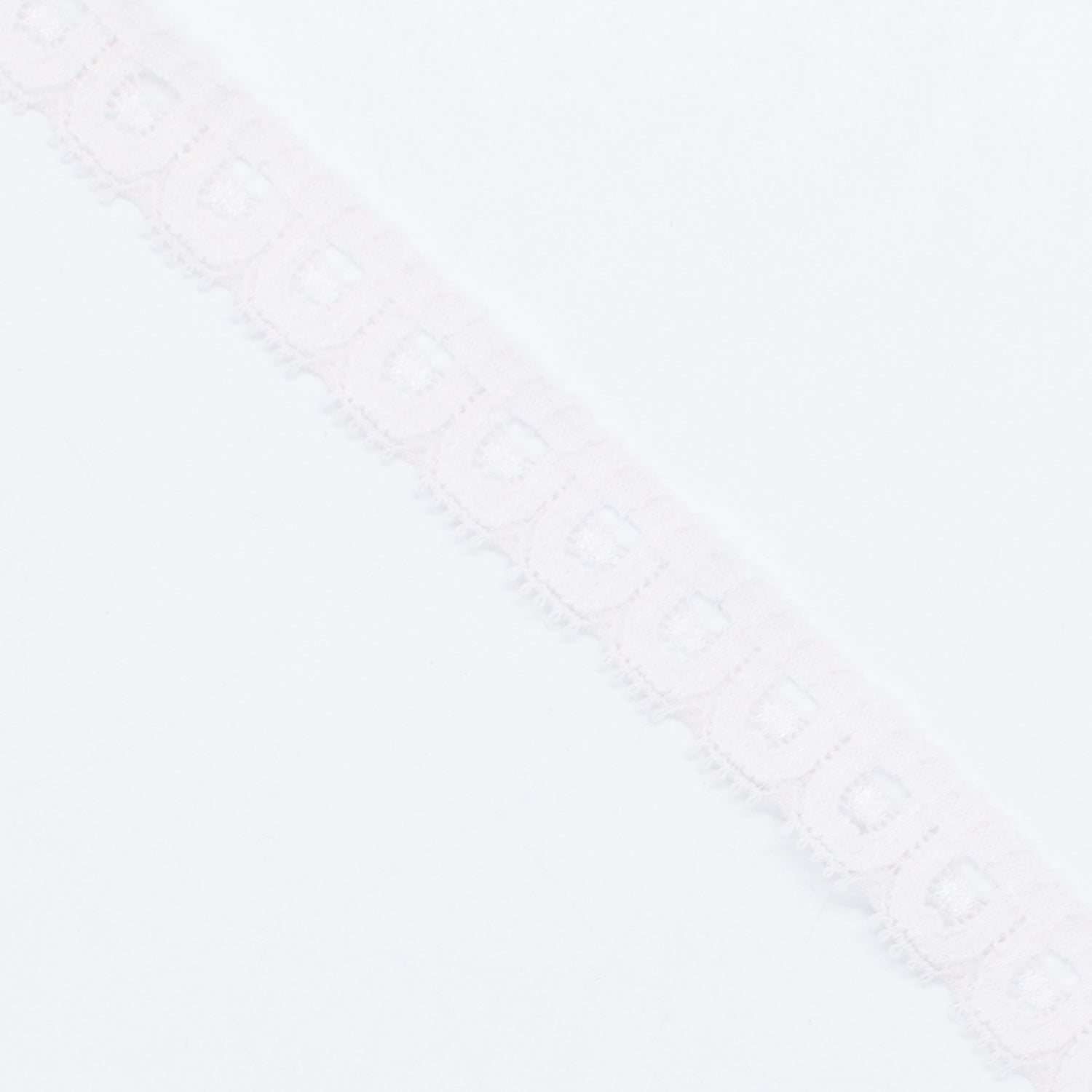 Stretch Lace Trim 15mm Design-81