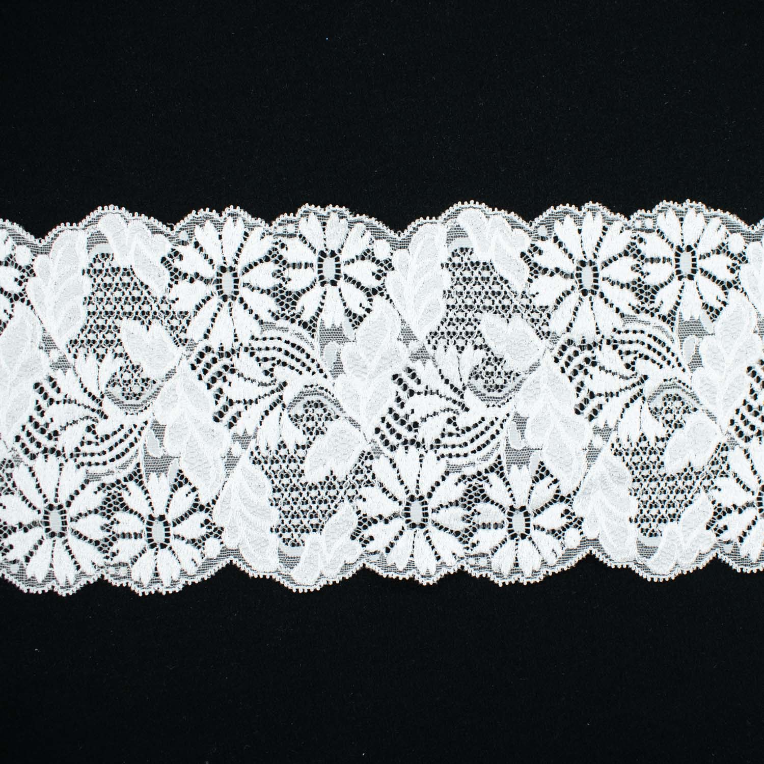 White Floral & Leaves Stretch Raschel Lace Trim 130mm