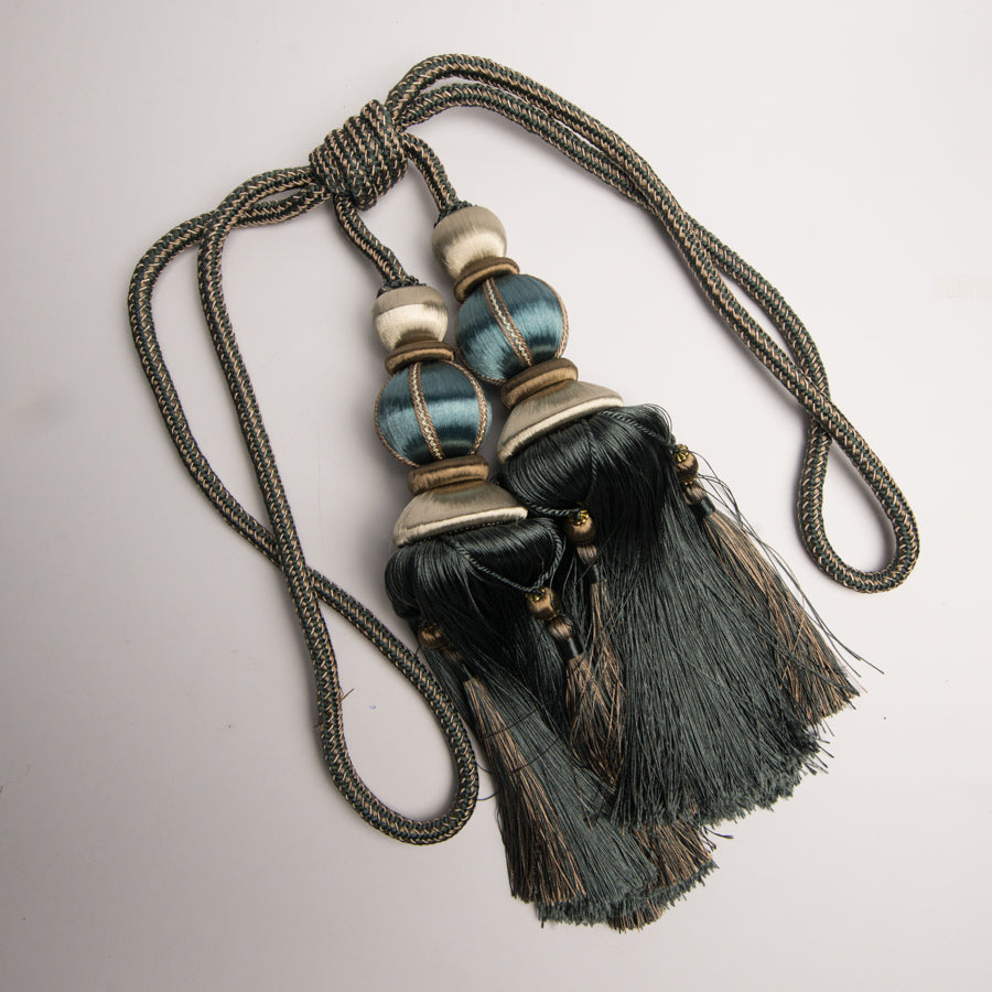 Curtain Tassel Tie Back – Design 14
