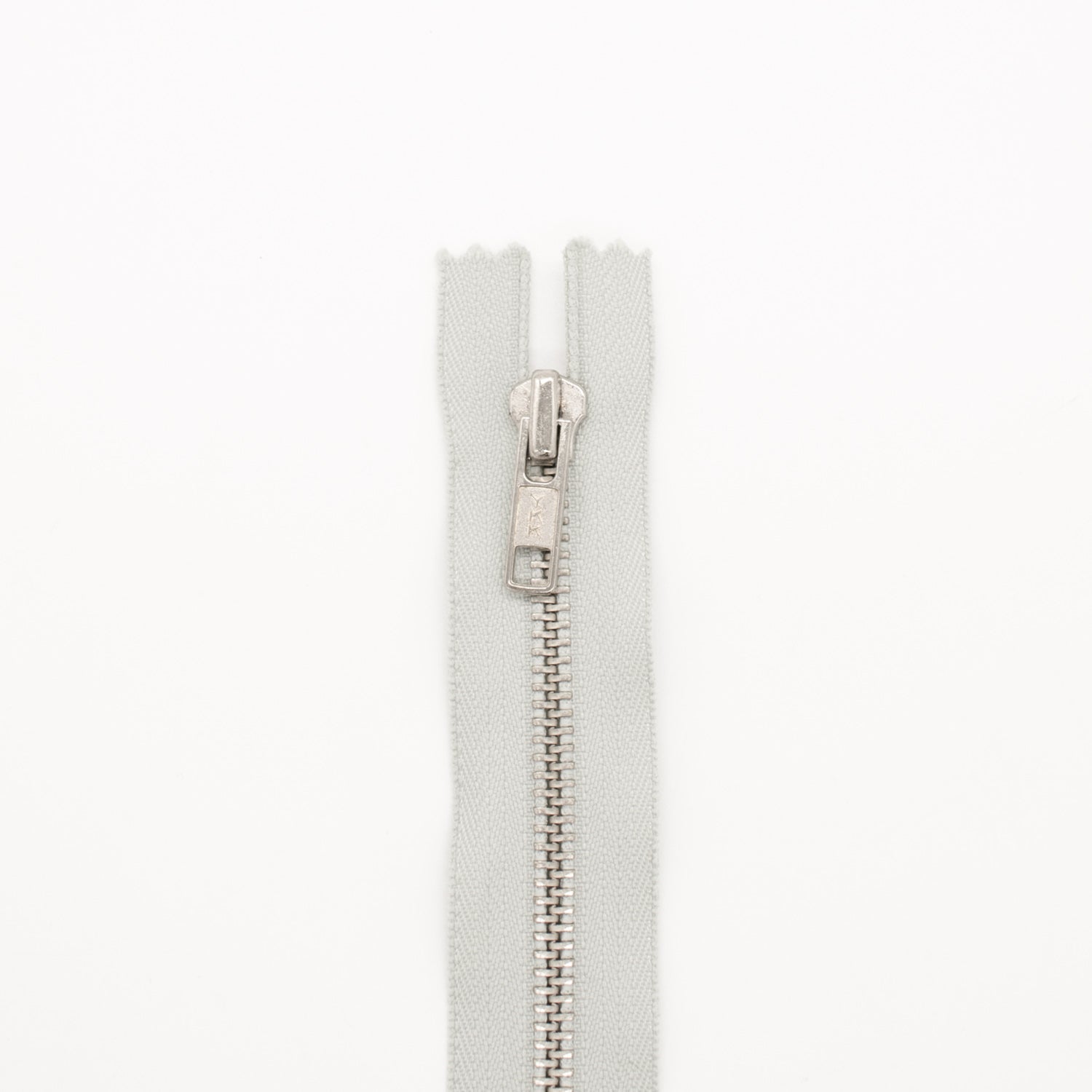 YKK Closed End Metal Zip 20CM