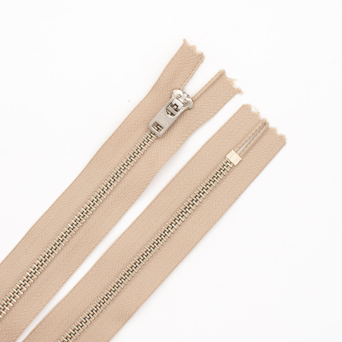 YKK Closed End Metal Zip 70CM