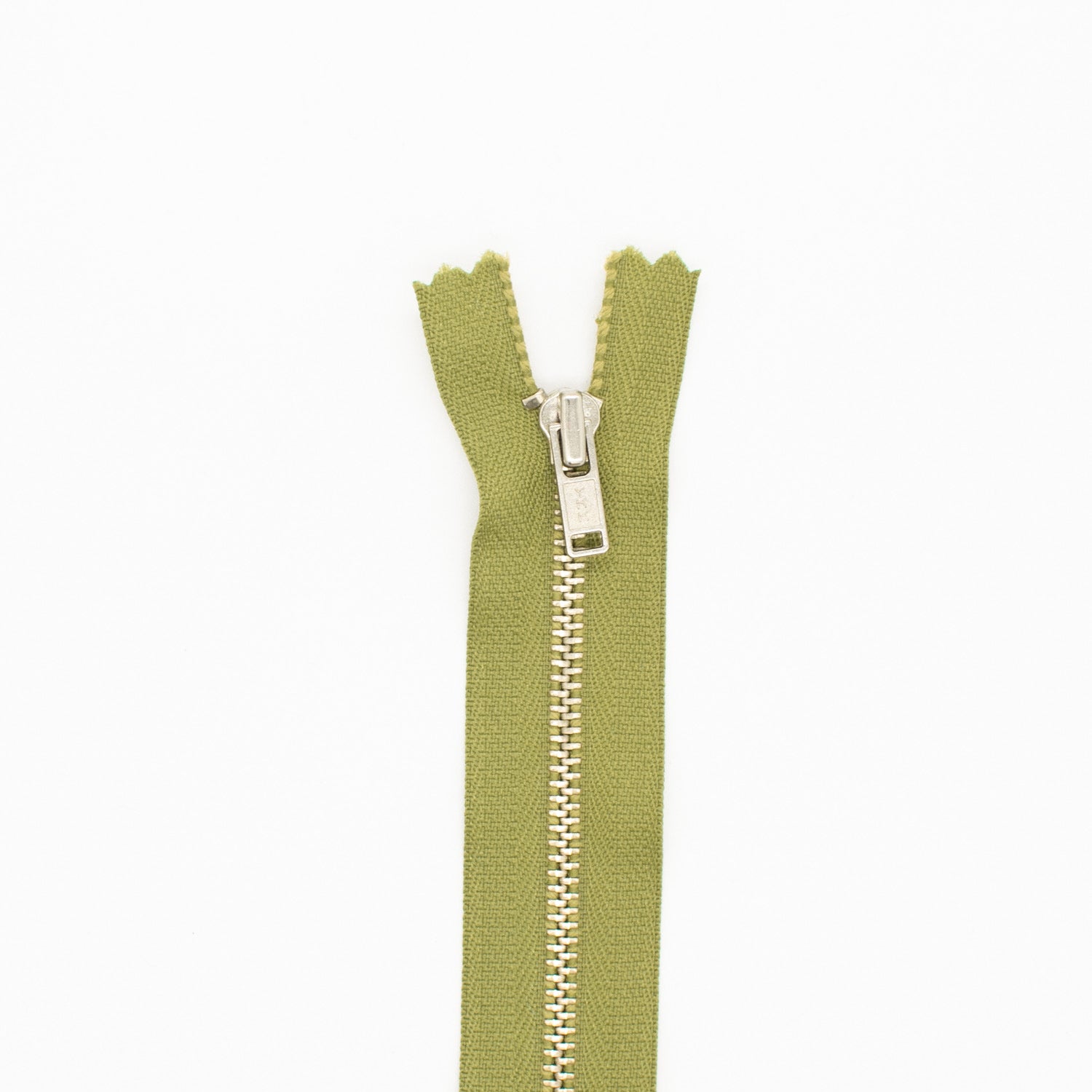 YKK Closed End Metal Zip 25CM