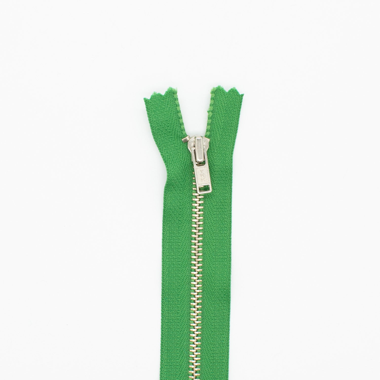 YKK Closed End Metal Zip 23CM