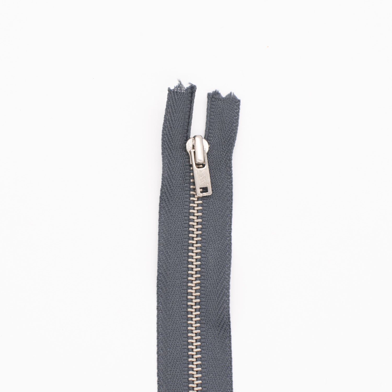 YKK Closed End Metal Zip 40CM