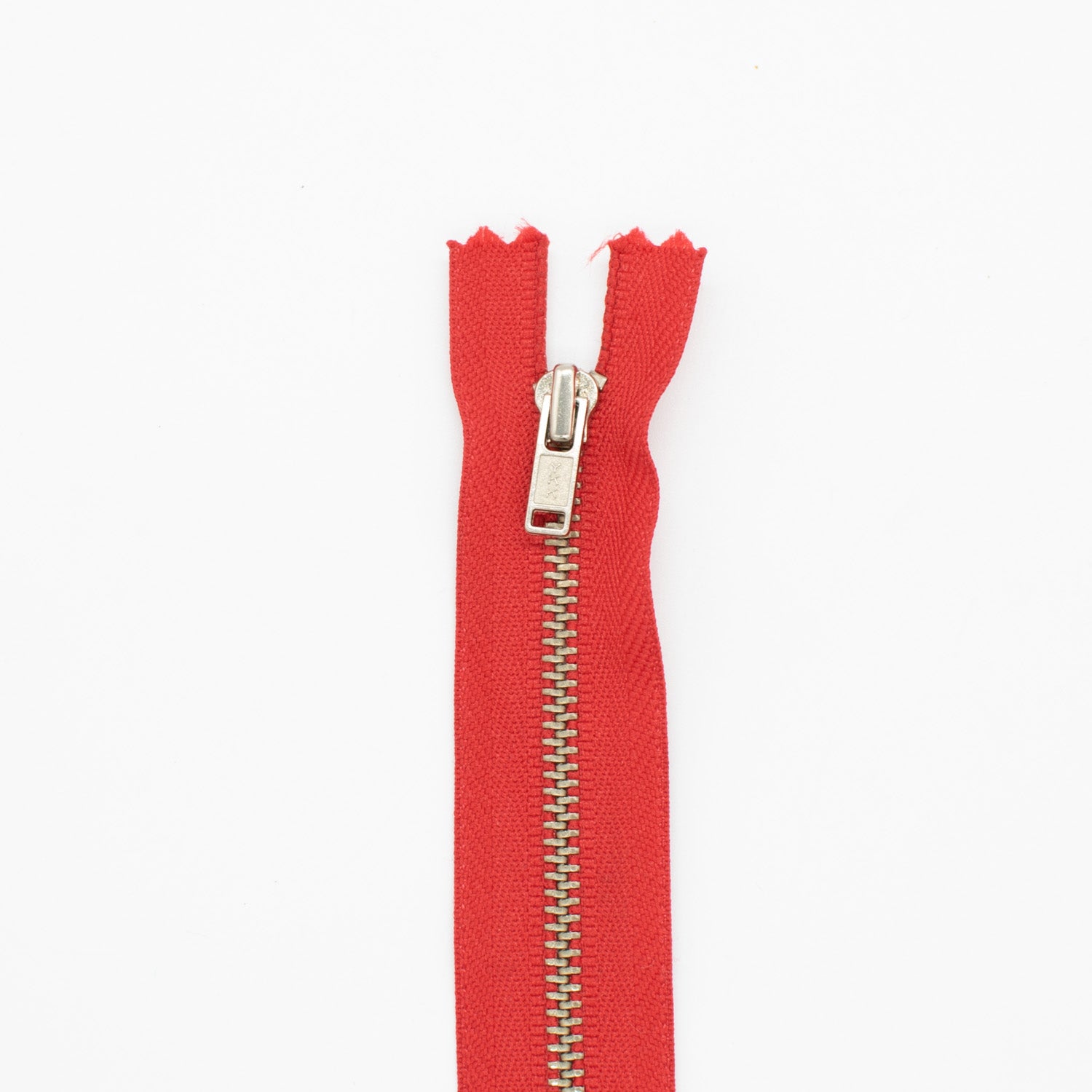 YKK Closed End Metal Zip 25CM