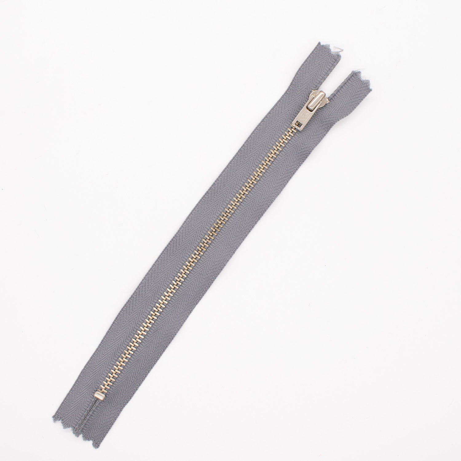 YKK Closed End Metal Zip 16-17CM