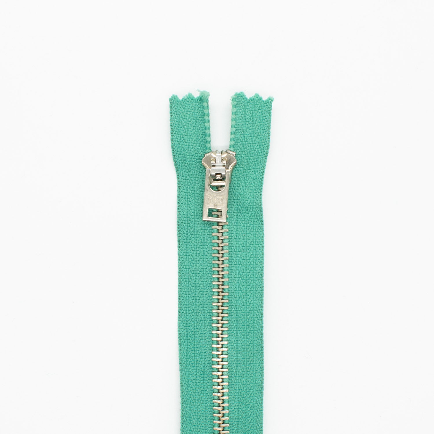 YKK Closed End Metal Zip 23CM