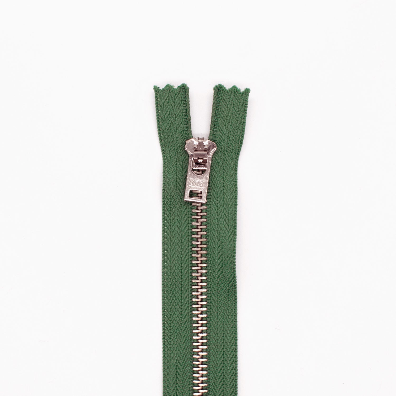 YKK Closed End Metal Zip 18CM