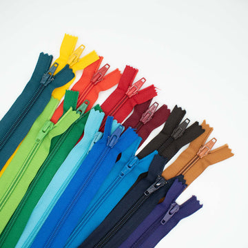 YKK Close End Plastic Zip 75CM B14-Blue