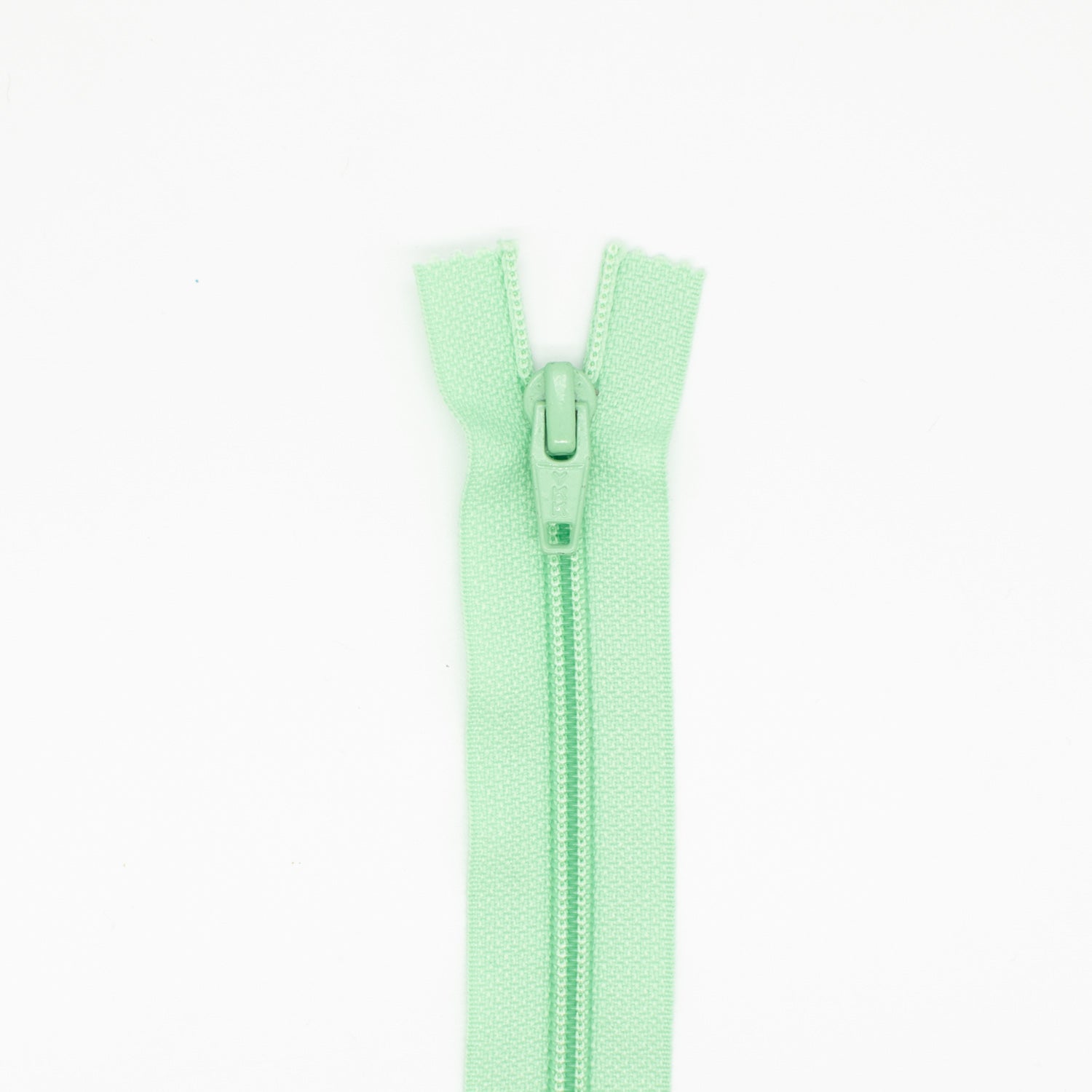 YKK Close End Plastic Zip 40CM