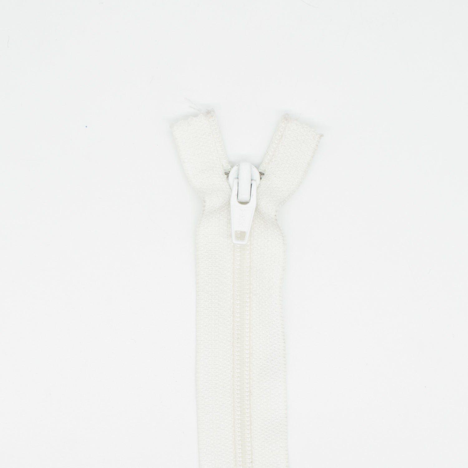 YKK Close End Plastic Zip 54CM