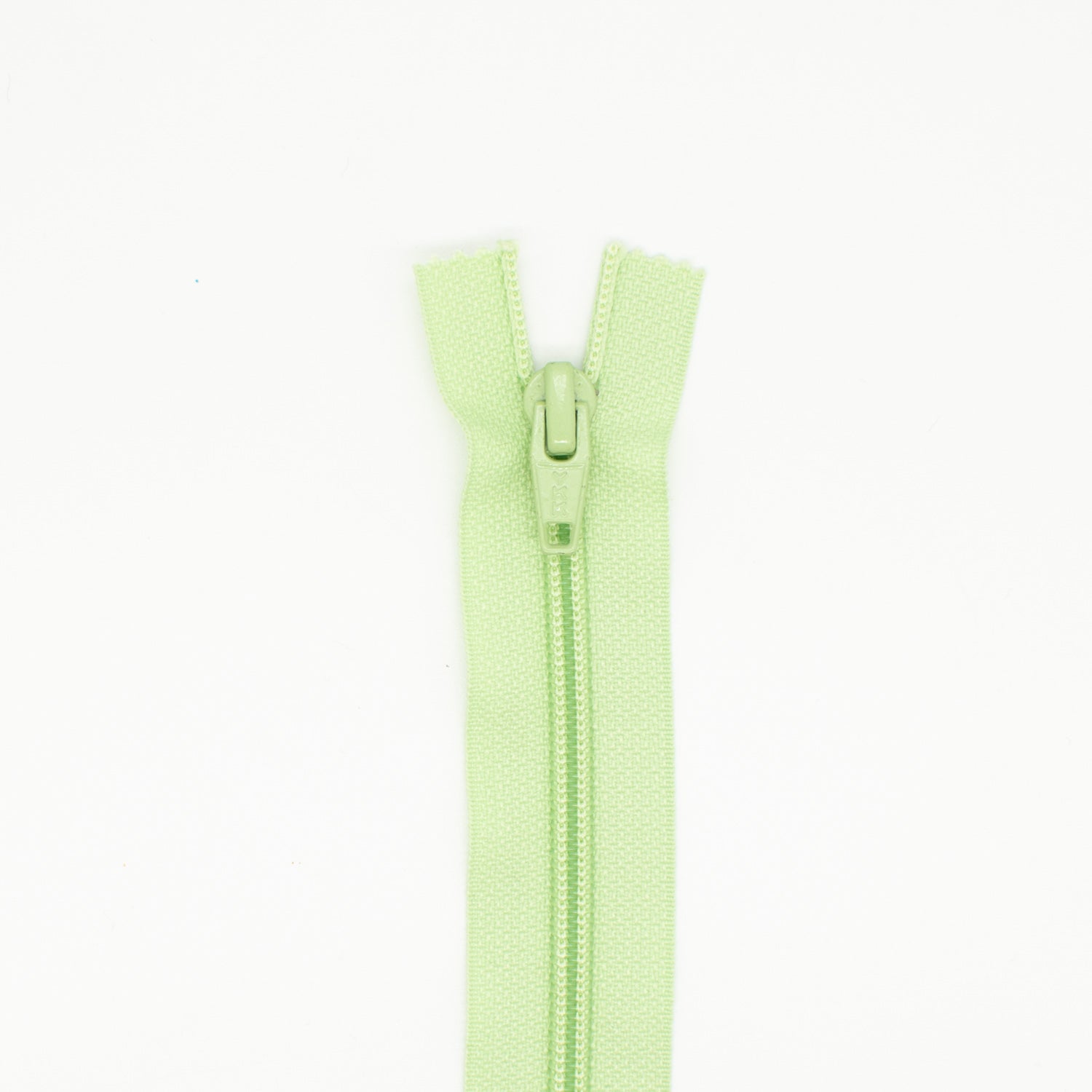 YKK Close End Plastic Zip 55CM