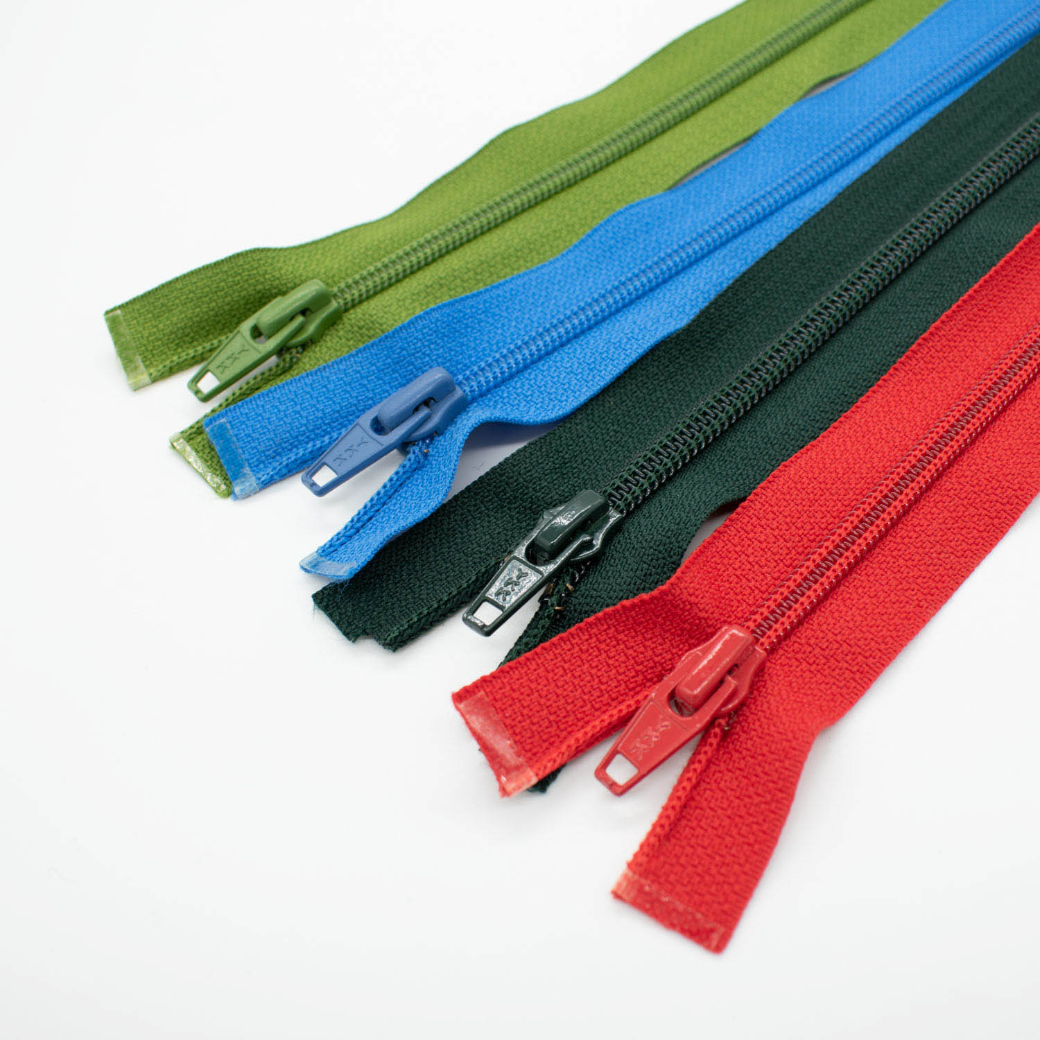 YKK Open End Plastic Zip 25CM