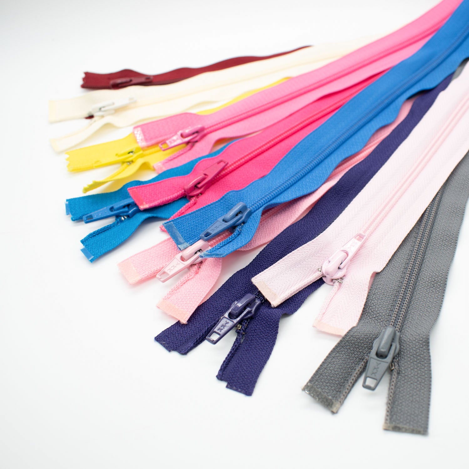 YKK Open End Plastic Zip 40CM